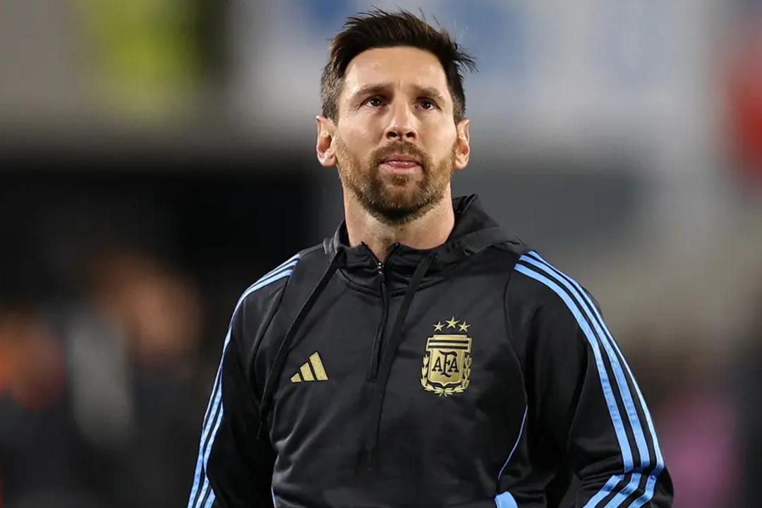 Lionel Messi 4 aylığına Galatasaray a imza atabilir! Sarı-kırmızılılar Osimhen ve Sane nin ardından gemileri yaktı 3