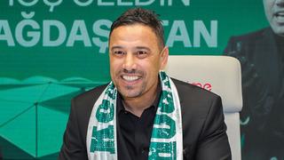 Konyaspor, Çağdaş Atan ile 1,5 yıllık sözleşme imzaladı