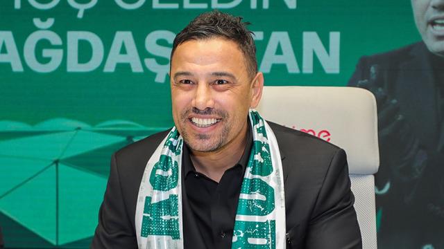 Konyaspor, Çağdaş Atan ile 1,5 yıllık sözleşme imzaladı