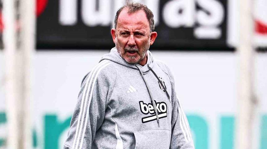 Beşiktaş 3 futbolcusundan eksik çalıştı