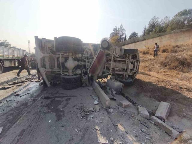 Antakya’da trafik kazası: 2 yaralı 1