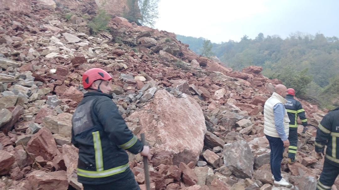 Son dakika| Ordu da taş ocağı şantiyesinde göçük! 2 işçi enkaz altında 1