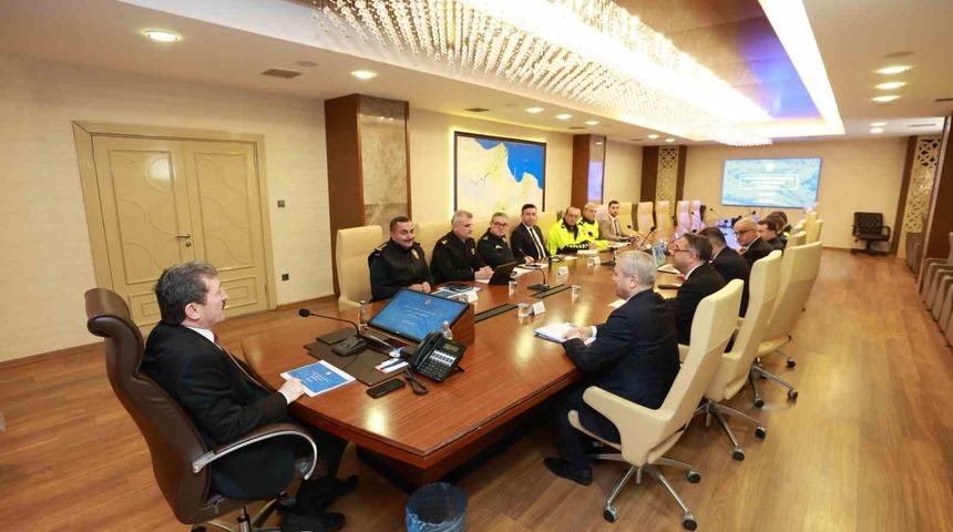 Samsun&rsquo;da trafik levhaları sadeleşiyor