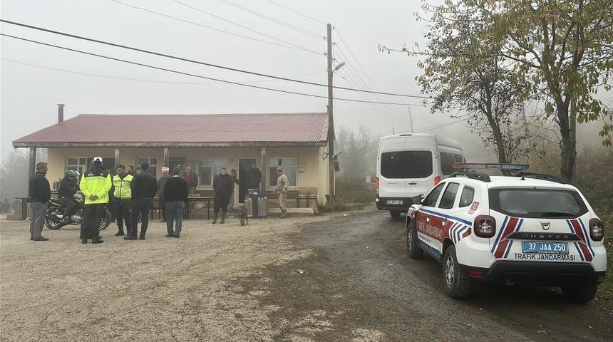 Kastamonu’da kayıp anne ve oğlunu arama çalışmaları yoğun sis nedeniyle sonlandırıldı