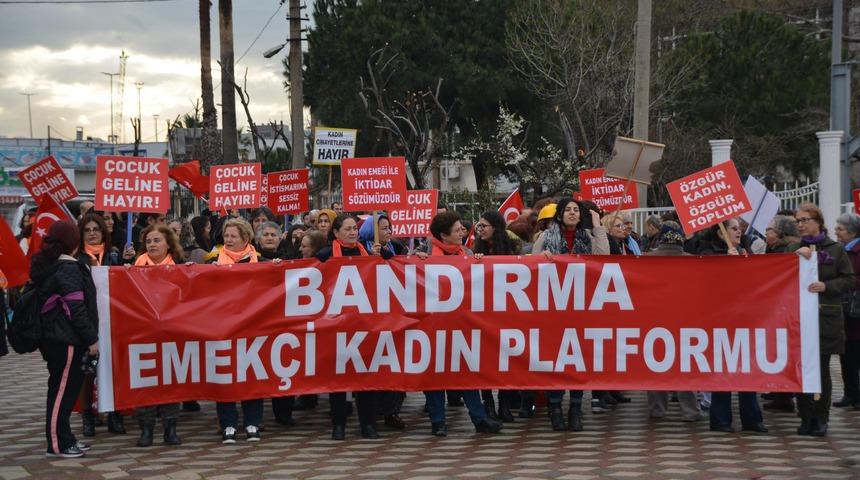 Bandırma&rsquo;da kadınlar 8 Mart&rsquo;ı kutladı