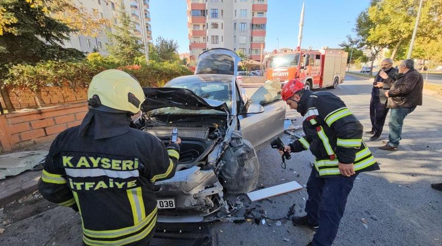 Otomobilini hızını denerken perte &ccedil;ıkardı
