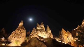 Kapadokya’da Kunduz Süper Ay göz kamaştırdı