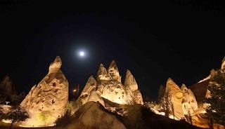 Kapadokya’da "Kunduz Süper Ay" göz kamaştırdı