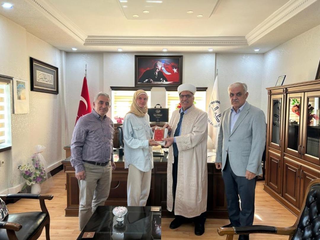 Polonyalı gazeteci Antalya da Müslüman oldu 1