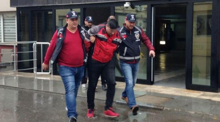 Kendilerini polis olarak tanıtıp 2 kadına dehşeti yaşattılar! Boş fabrikaya götürüp...