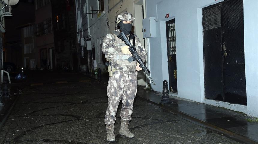 İstanbul'da terör operasyonu! Çok sayıda adrese baskın