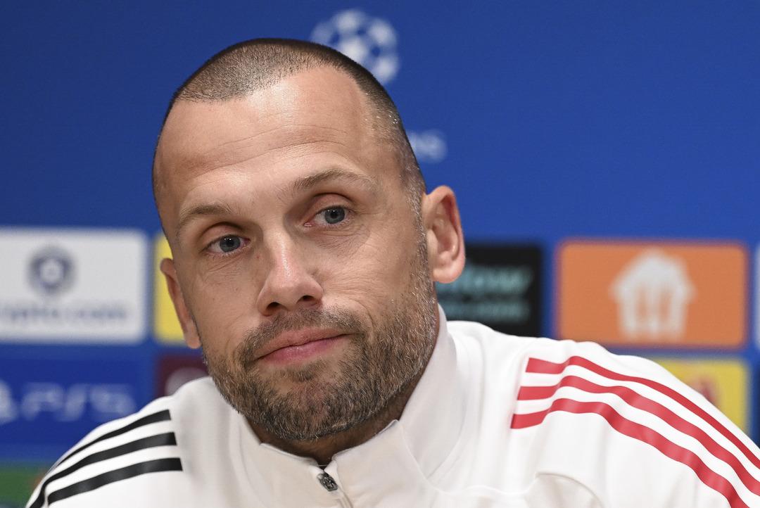 Ajax Teknik Direkt&ouml;r&uuml; Heitinga dan  Osimhen  itirafı! Ma&ccedil; sonu s&ouml;zleri damga vurdu 1