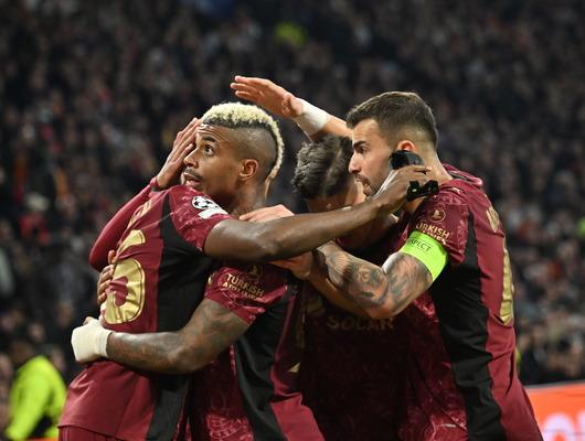 Osimhen'i yere göğe sığdıramadı! Öyle bir benzetme yaptı ki...