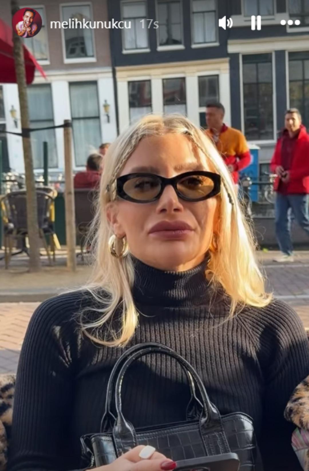 İrem Derici Galatasaray-Ajax maçına gitti başına gelmeyen kalmadı! Taraftarla arbede yaşadı, polisler peşine takıldı - Magazin Haberleri