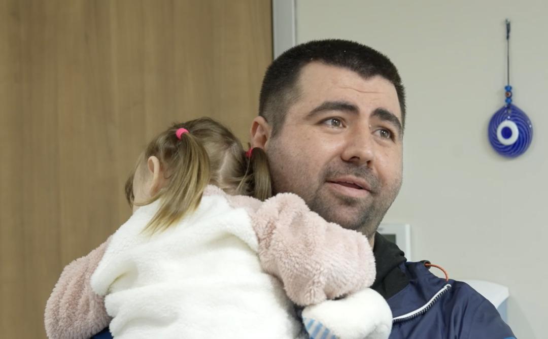 Bir anne, iki can: Karaciğeriyle kızına hayat verdi 1