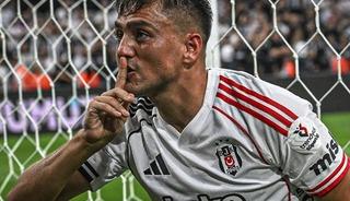 Sevgilisi için paraya kıydı! 8 milyon TL'lik evlilik teklifi...