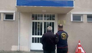 Manisa’da 27 yıl hapisle aranan dolandırıcı sahte kimlikle yakalandı