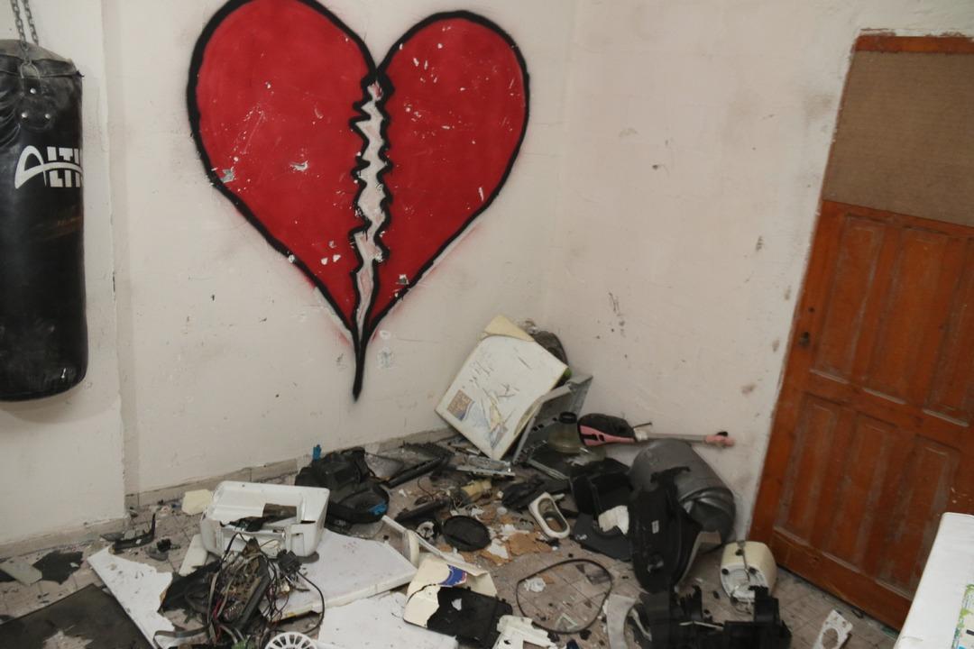 İlginç girişim! 1000 TL ödeyip kırıp döküyorlar 6