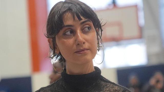 Flört uygulamasında tanışmışlar! Mamdani nin onu sakladığı öne sürülüyordu... New York un en genç first lady si Rama Duwaji gündem oldu 2