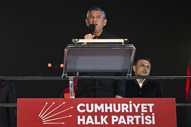 Cumhurbaşkanı Erdoğan'dan Özgür Özel'e manevi tazminat davası | Son Dakika