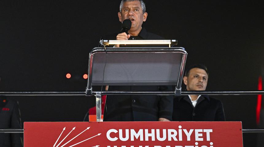 Son dakika | Su&ccedil; duyurusunda da bulunuldu! Cumhurbaşkanı Erdoğan'dan &Ouml;zg&uuml;r &Ouml;zel'e manevi tazminat davası
