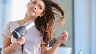 Saç kurutma makinesini kim, ne zaman icat etti? Saç kurutma makinesini ilk kim buldu?