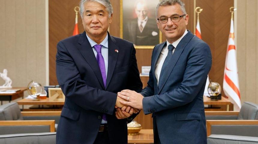 KKTC Cumhurbaşkanı Erh&uuml;rman, T&Uuml;RKSOY Genel Sekreteri Raev&rsquo;i kabul etti