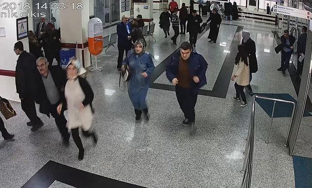 Hastanede yere düşen 'holter' takılı hastayı canlı bomba sandılar