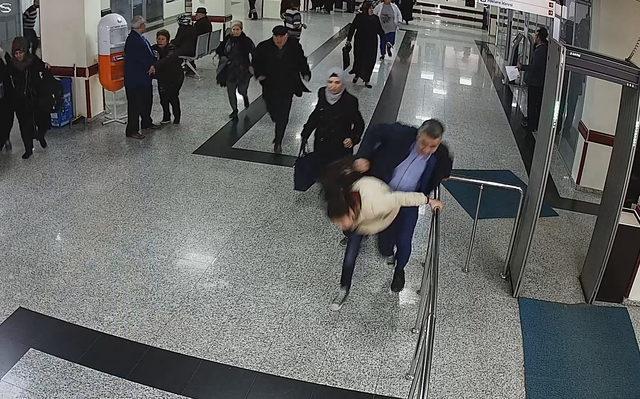 Hastanede yere düşen 'holter' takılı hastayı canlı bomba sandılar