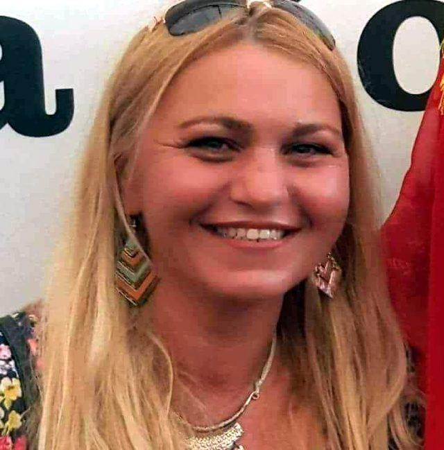 Sanat&ccedil;ı Ferhat Tun&ccedil; un kız kardeşi hayatını kaybetti 1