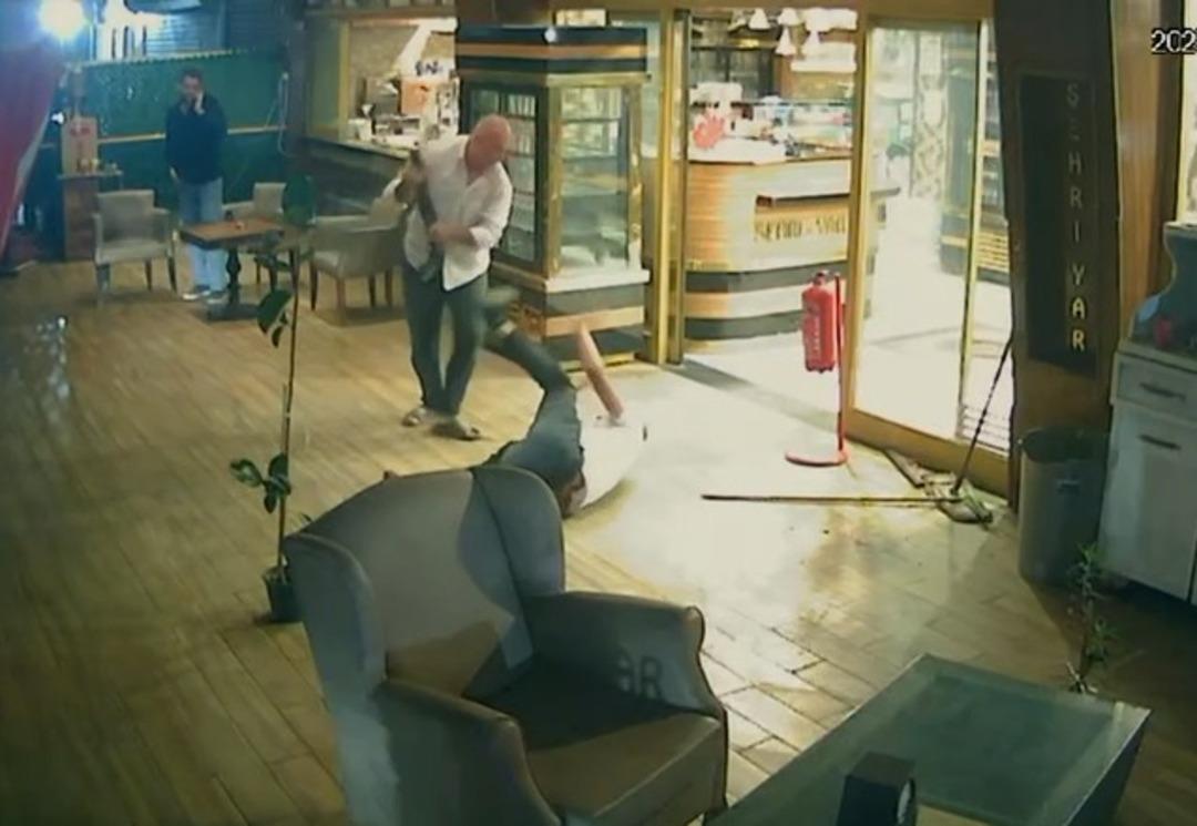 Adana da korkunç olay! Akrabasını pompalı tüfekle vurdu ardından dakikalarca darbetti... 3