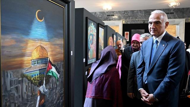 TBMM'de Türk Kızılay'ı işbirliğiyle Gazze konulu sanat sergisi açıldı