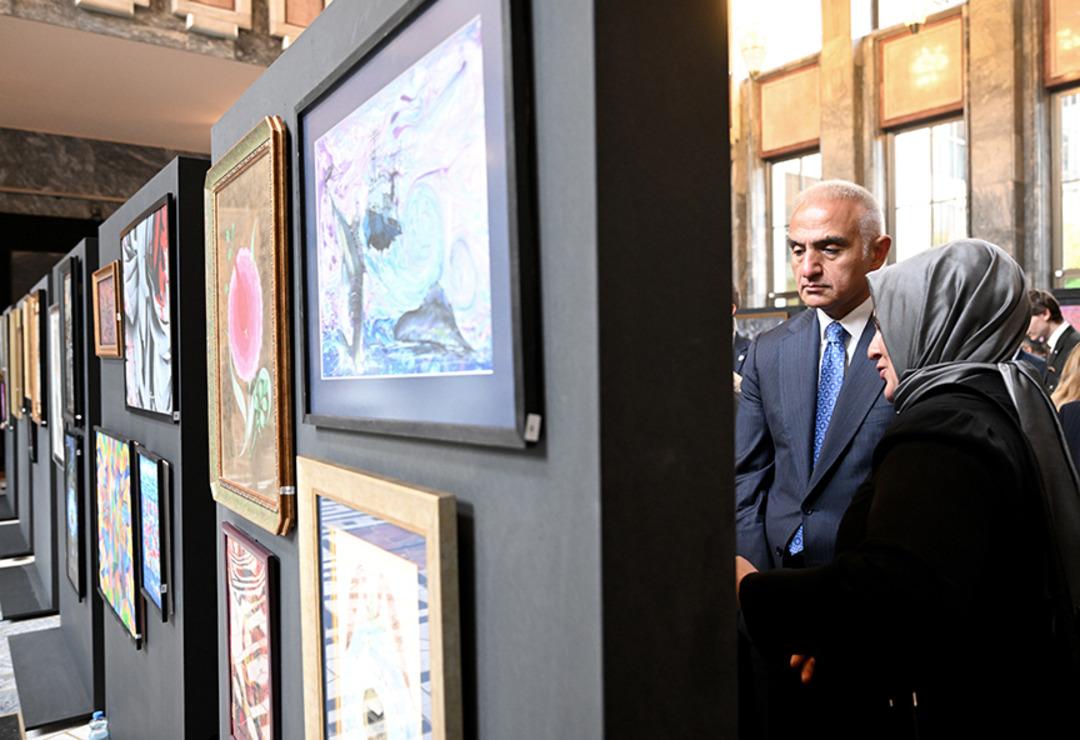 TBMM de T&uuml;rk Kızılay ı işbirliğiyle Gazze konulu sanat sergisi a&ccedil;ıldı 3