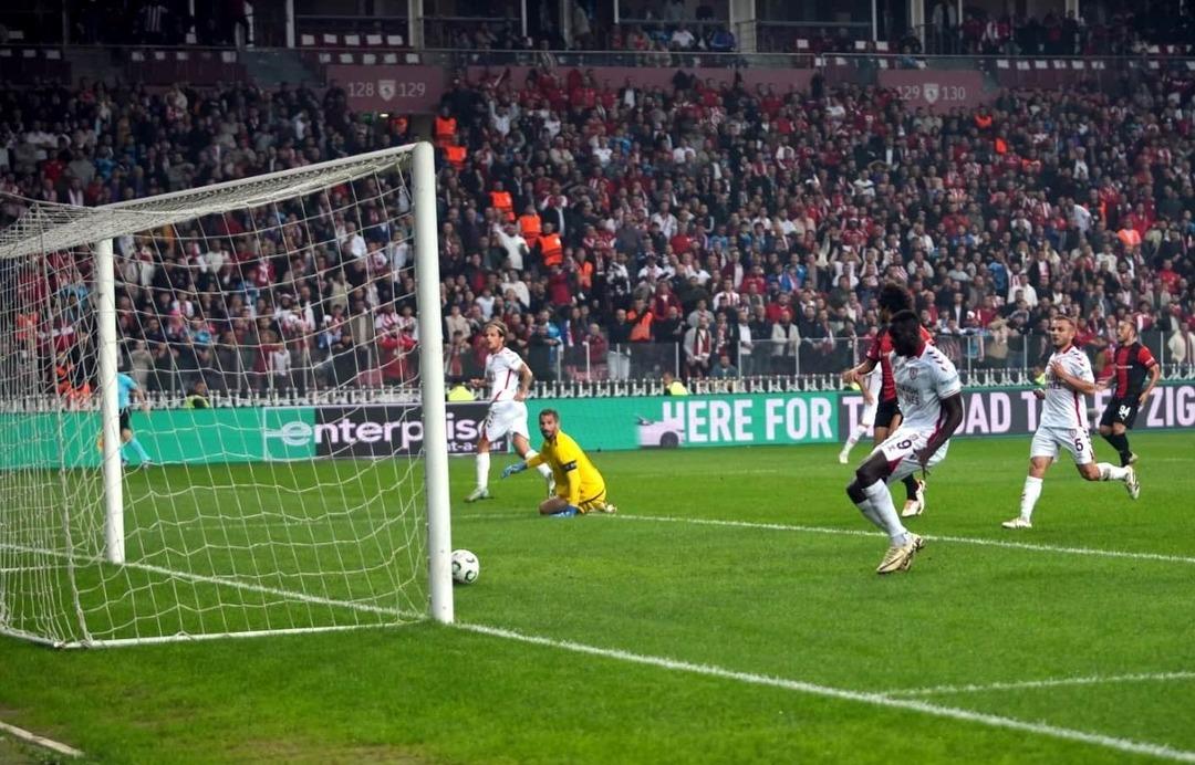 Temsilcimiz Samsunspor tarih yazmaya devam ediyor! Hamrun Spartans ı da ge&ccedil;tik ve Avrupa da liderliğe koşuyoruz... 1