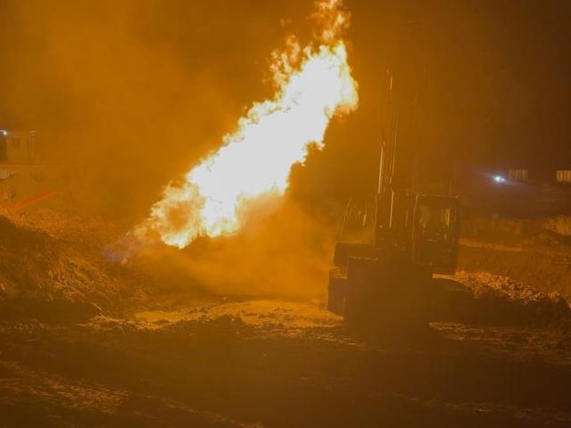 Doğal gaz patlamasıyla çıkan yangında 2 işçi yaralandı