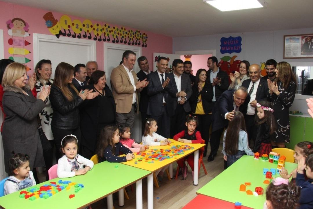 Buca&rsquo;nın 9. Pırlanta Merkezi kapılarını a&ccedil;tı