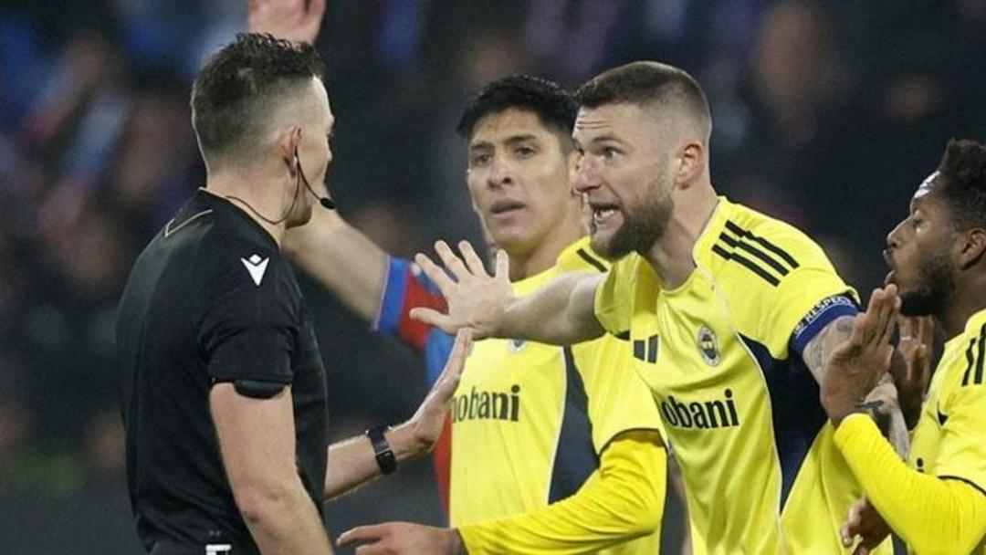 Eski hakemden Victoria Plzen maçı hakemi Allard Lindhout için çok sert sözler:  Korkaklık, eyyam, skandal   1