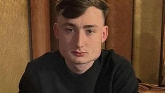 Yaptığı spor yüzünden yüzünün şekli değişti! Eski haline dönmek istiyor...