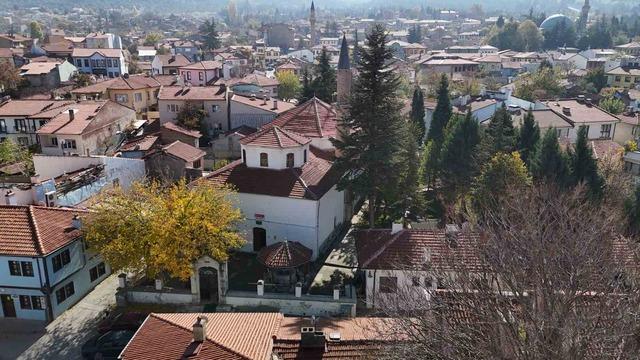 640xauto Hamam olarak yapılıp camiye dönüştürülen tarihi yapı 700 yıldır ayakta