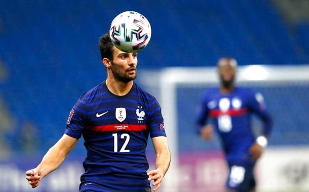 Galatasaray ın eski yıldızı Leo Dubois 31 yaşında futbolu bıraktığını açıkladı! 4