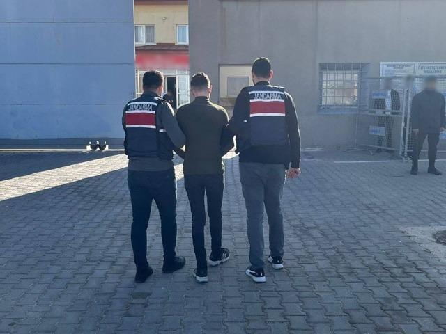 Hırsızlık suçundan kesinleşmiş cezayla aranan şahıs yakalandı