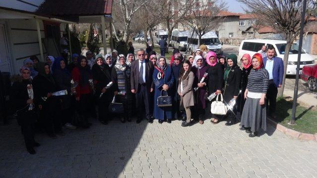 Doğanşehir’de Kadınlar Günü kutlandı