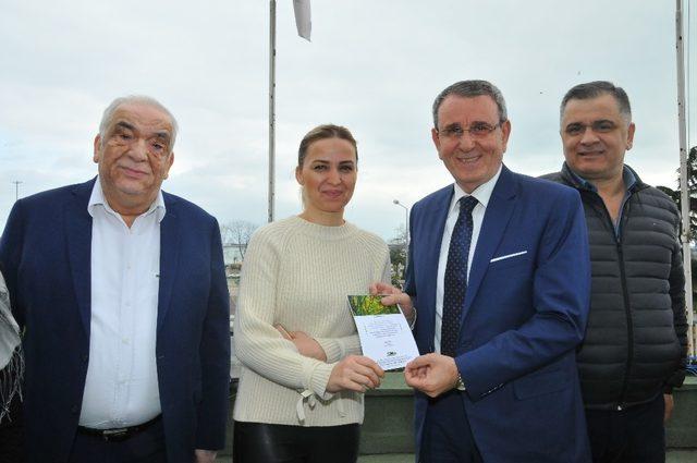 Murzioğlu, personeli için fidan bağışında bulundu