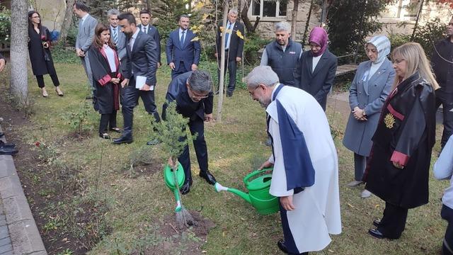 Bakan Yumaklı: "11 Kasım da bütün vatandaşlarımızla birlikte fidan dikeceğiz" 2