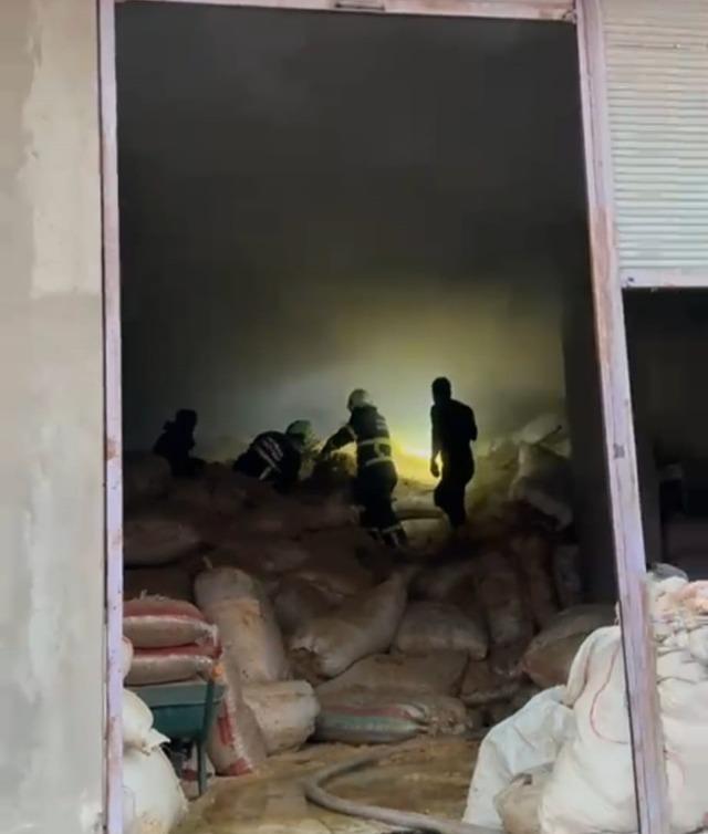 Batman’da saman ve arpa deposunda yangın 2