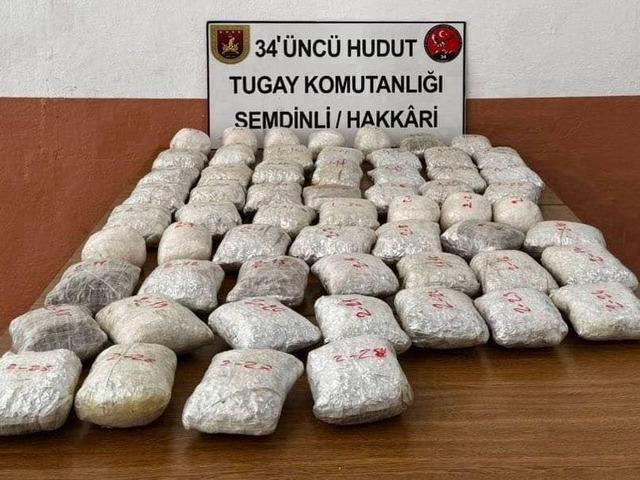 Hakkari sınırında 32 kilo uyuşturucu ele geçirildi
