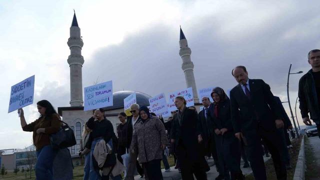 ETÜ’de, Kadına yönelik şiddete karşı farkındalık yürüyüşü