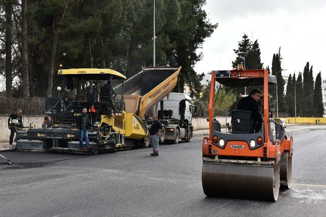 Yunus Emre Caddesi yenileniyor