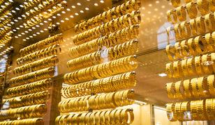 Altının kilogram fiyatı 6 milyon 835 bin liraya d&uuml;şt&uuml;