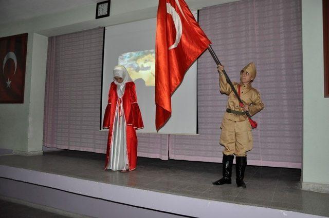 Mehmet Akif Ersoy şiirlerini güzel okuma yarışması